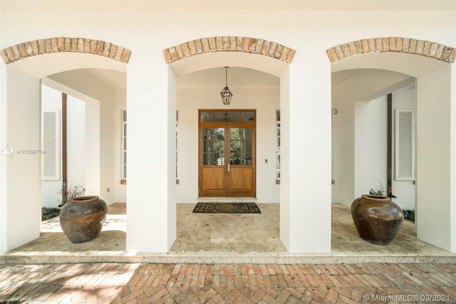 J H ESTS - Residential