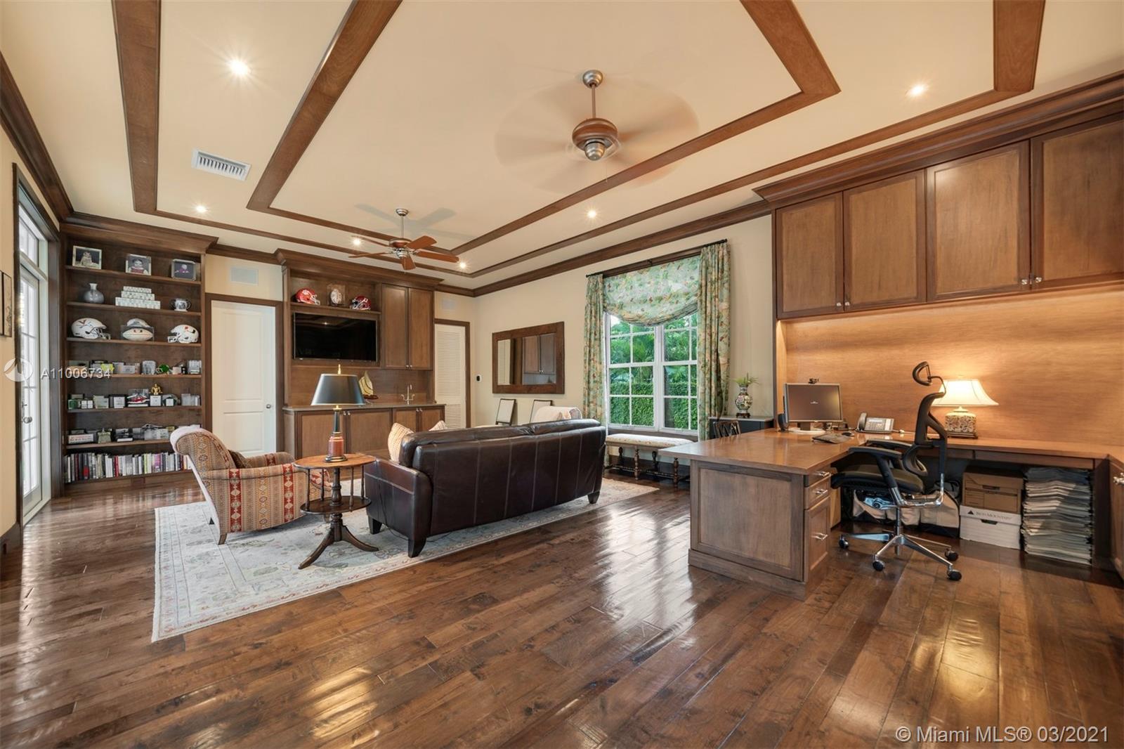 J H ESTS - Residential