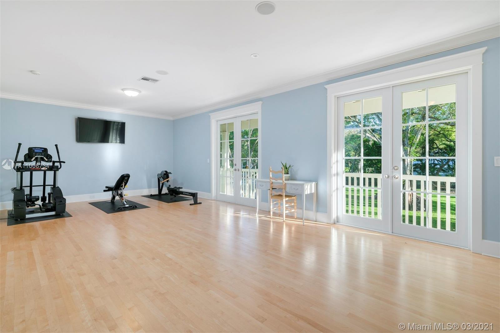 J H ESTS - Residential