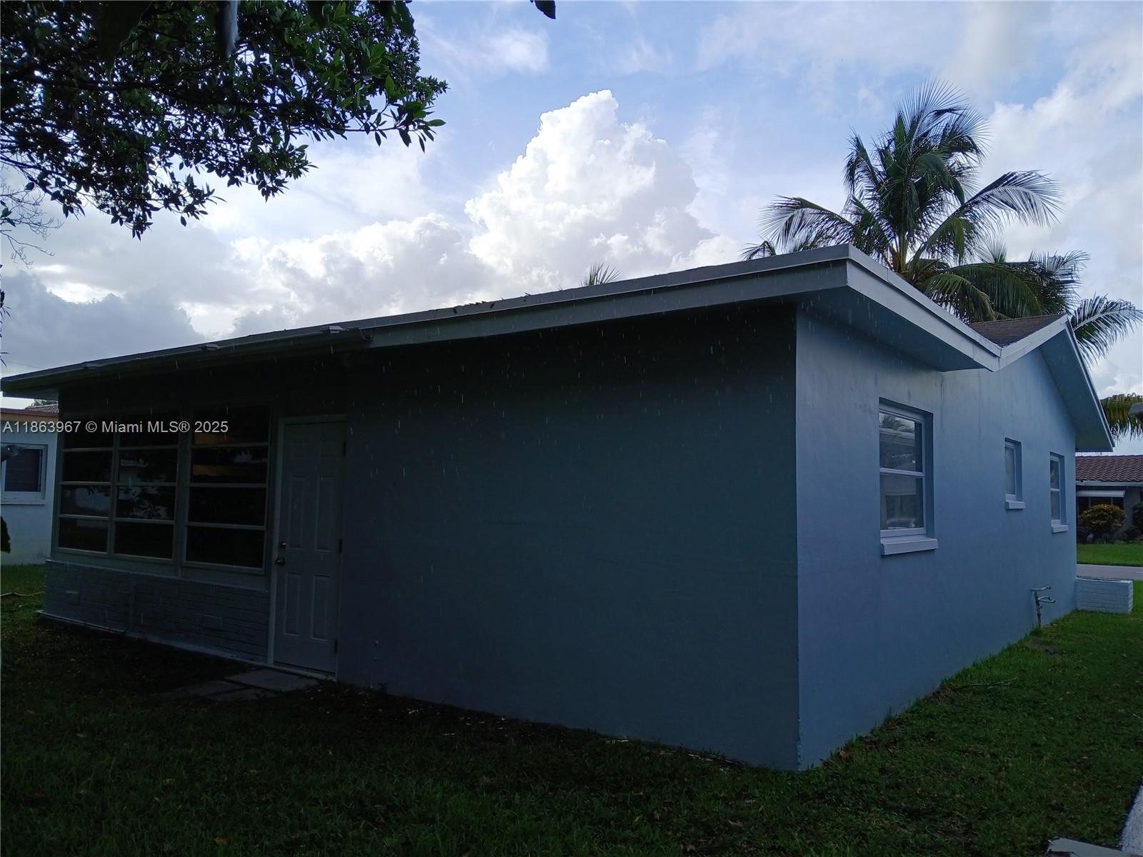 MAINLANDS OF TAMARAC LAKE - Residential