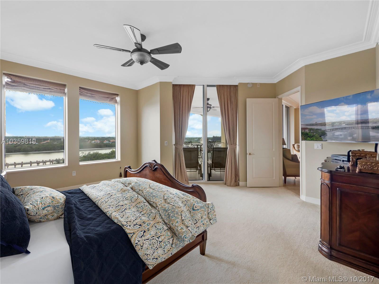 Jupiter Yacht Club - Residential