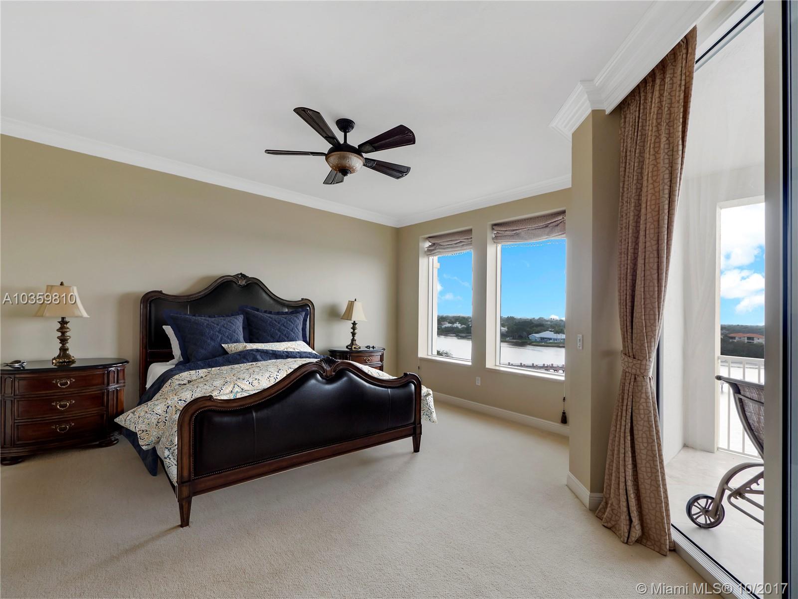 Jupiter Yacht Club - Residential