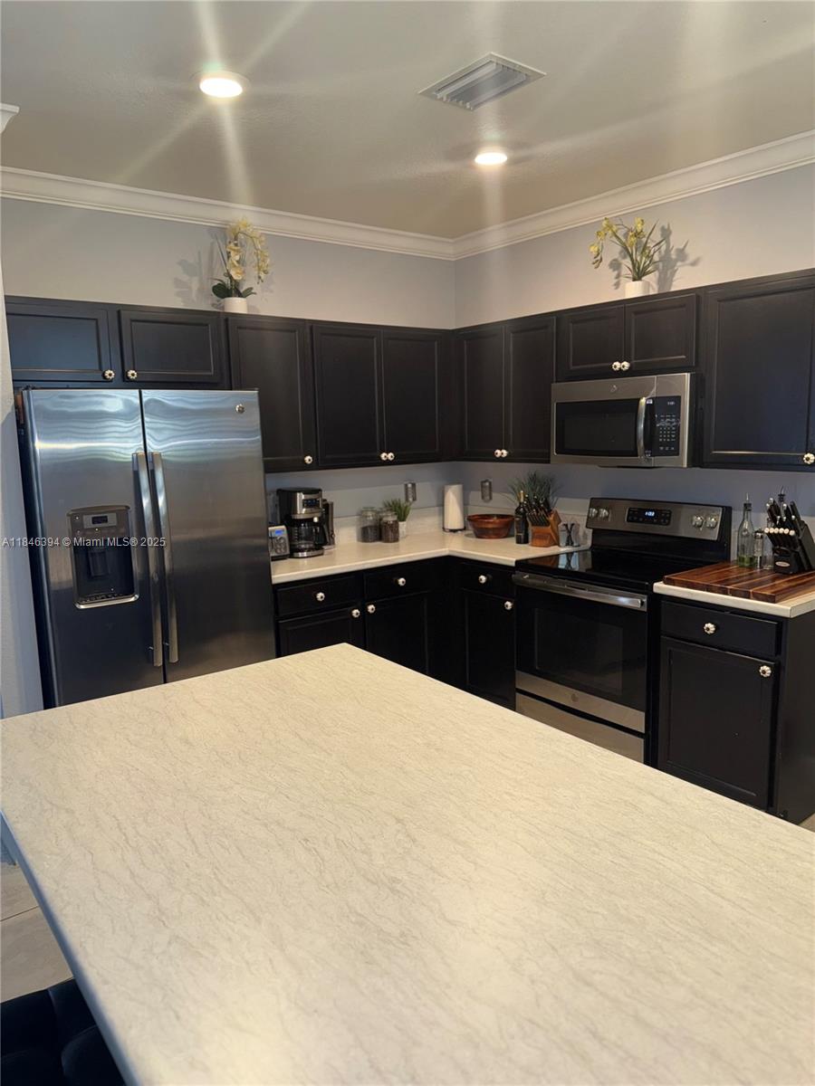 BARBADOS AT OASIS - Residential Lease