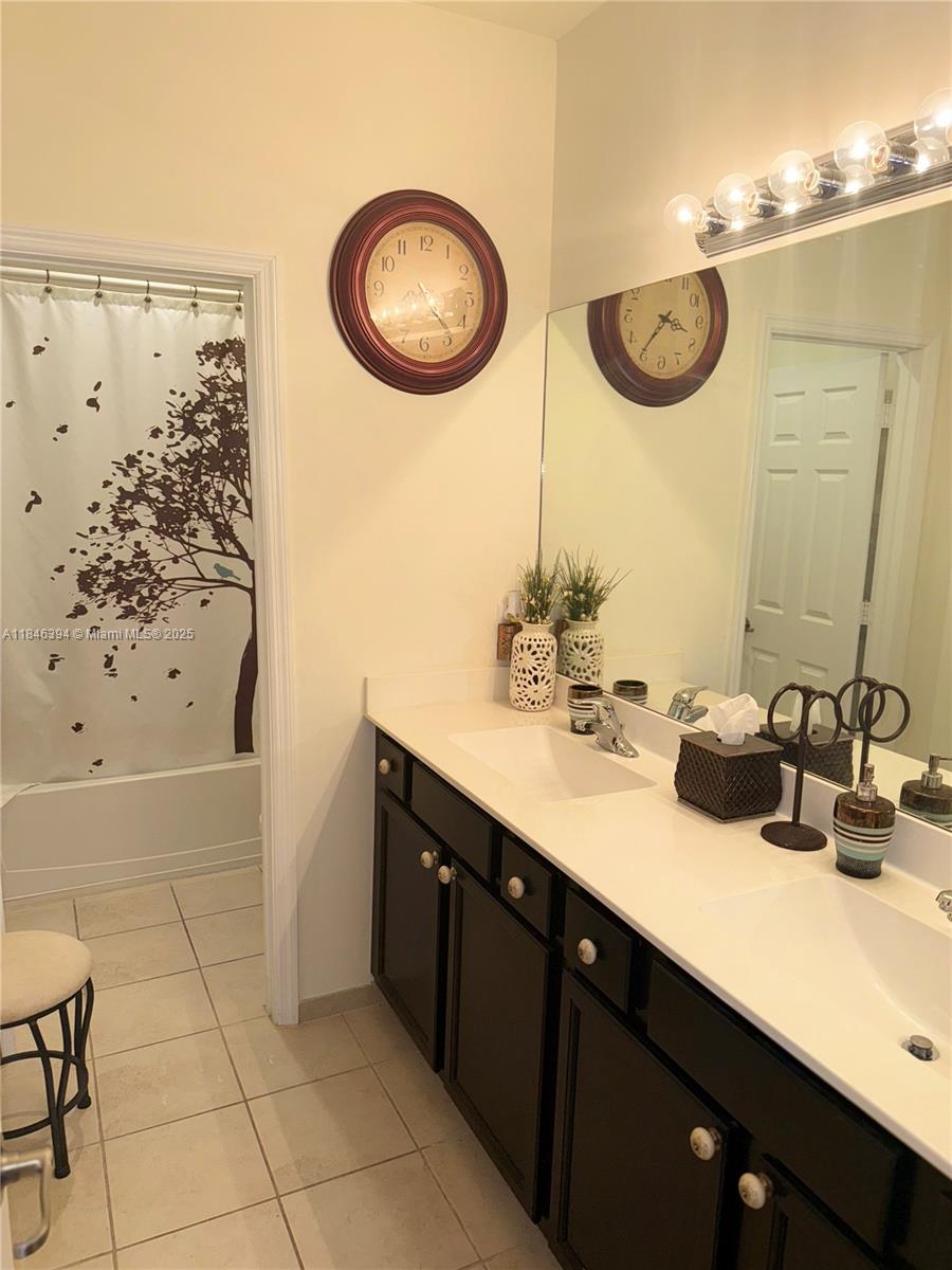 BARBADOS AT OASIS - Residential Lease