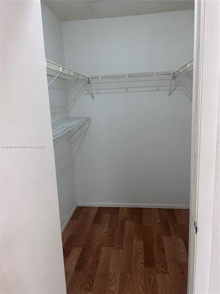 BISCAYNE BEACH CLUB CONDO - Residential