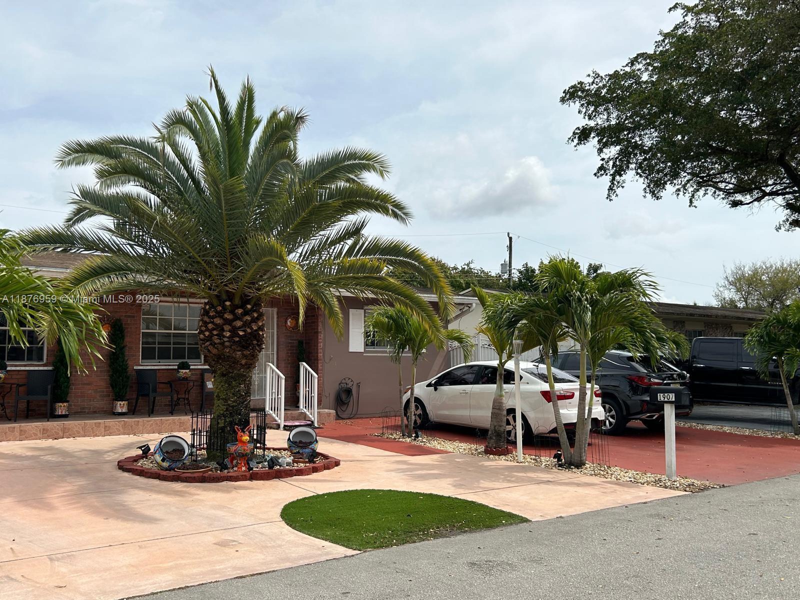 Available immediately! Laundry in unit, large backyard, NO HOA!