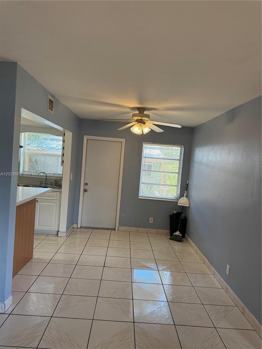ESQUIRE APTS CO-OP - Residential Lease