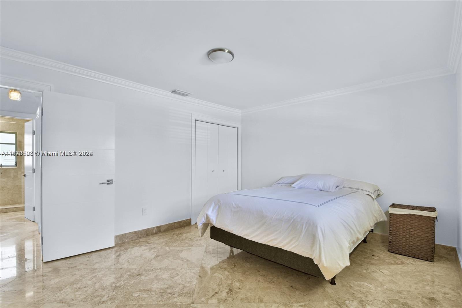 GOLDEN SHORES OCEAN BLVD - Residential