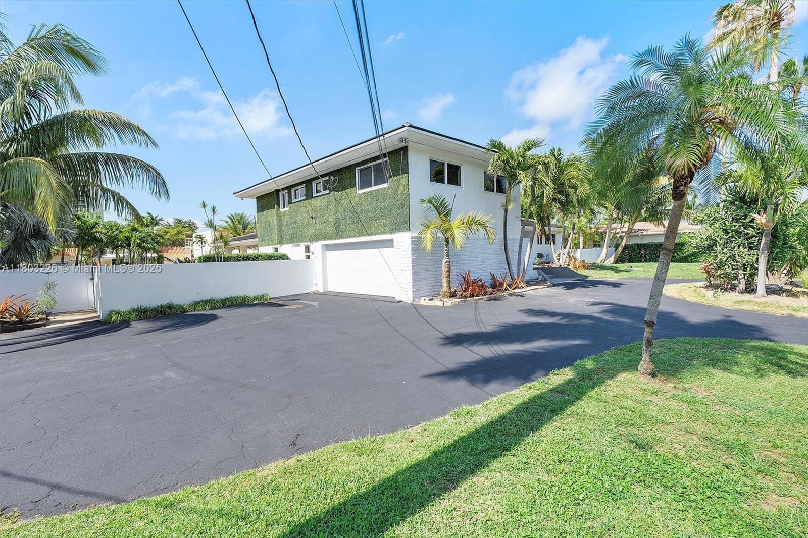 RIVER BAY PARK ADDN - Residential Lease