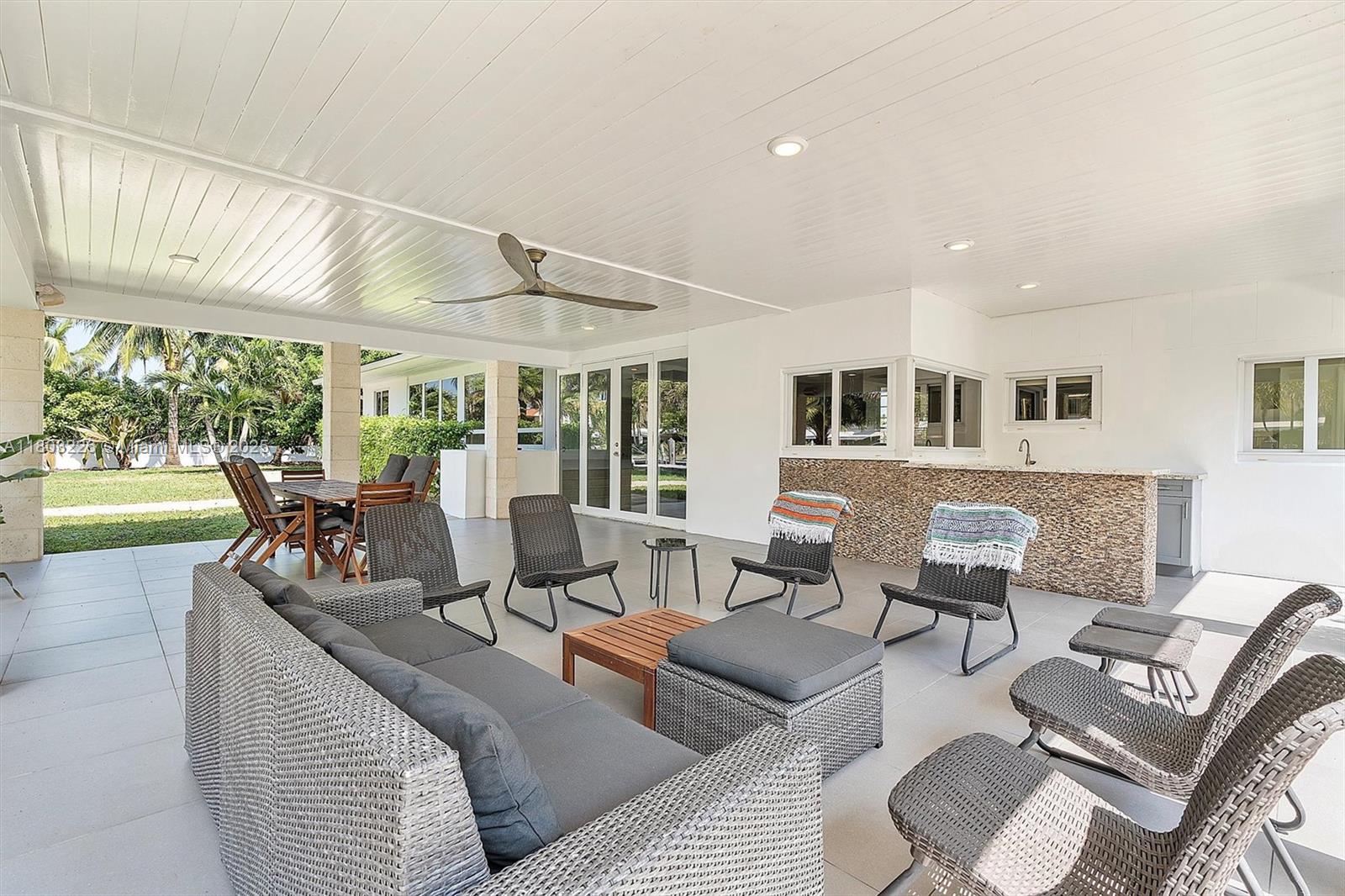 RIVER BAY PARK ADDN - Residential Lease