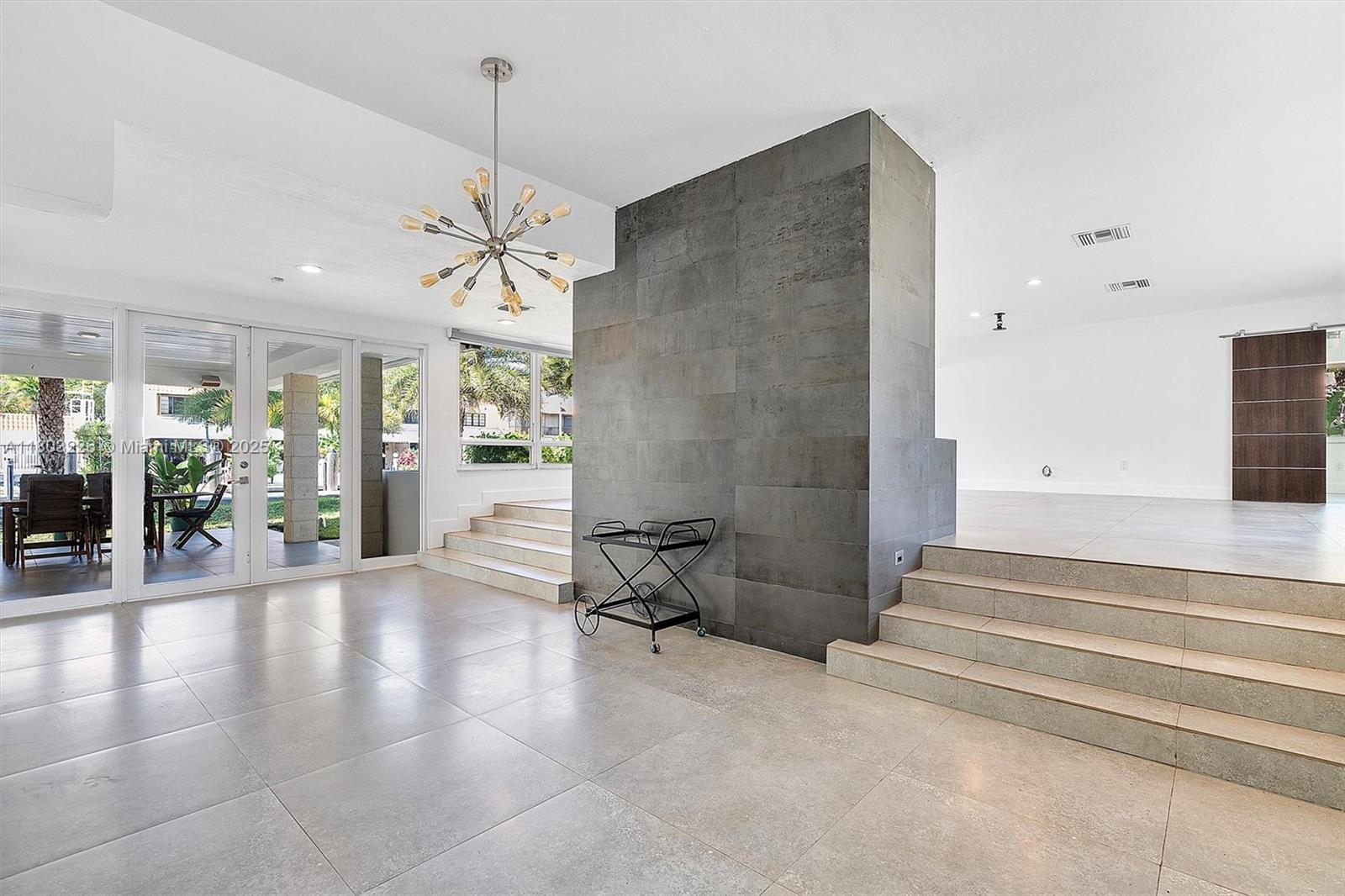 RIVER BAY PARK ADDN - Residential Lease