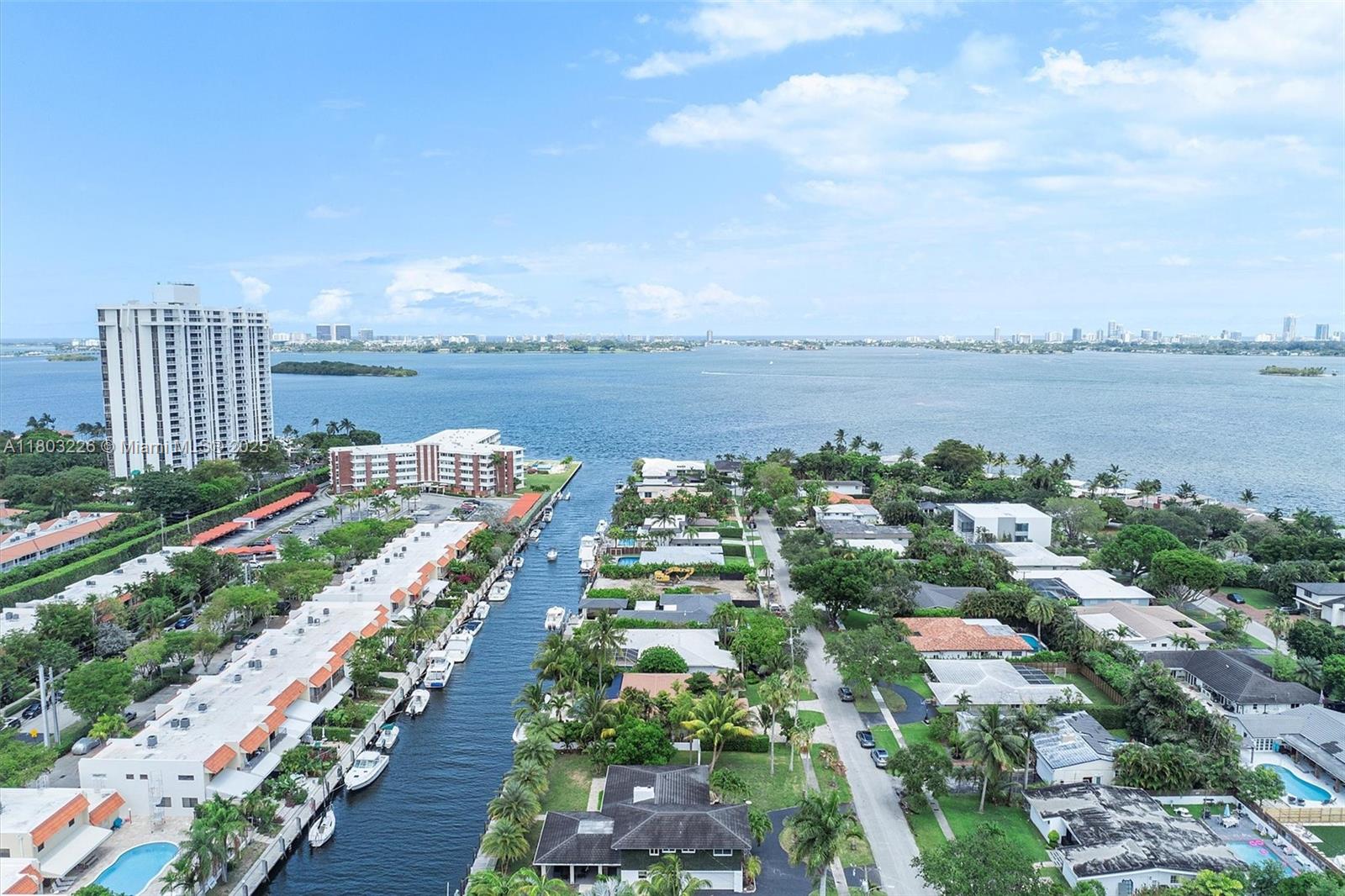 RIVER BAY PARK ADDN - Residential Lease