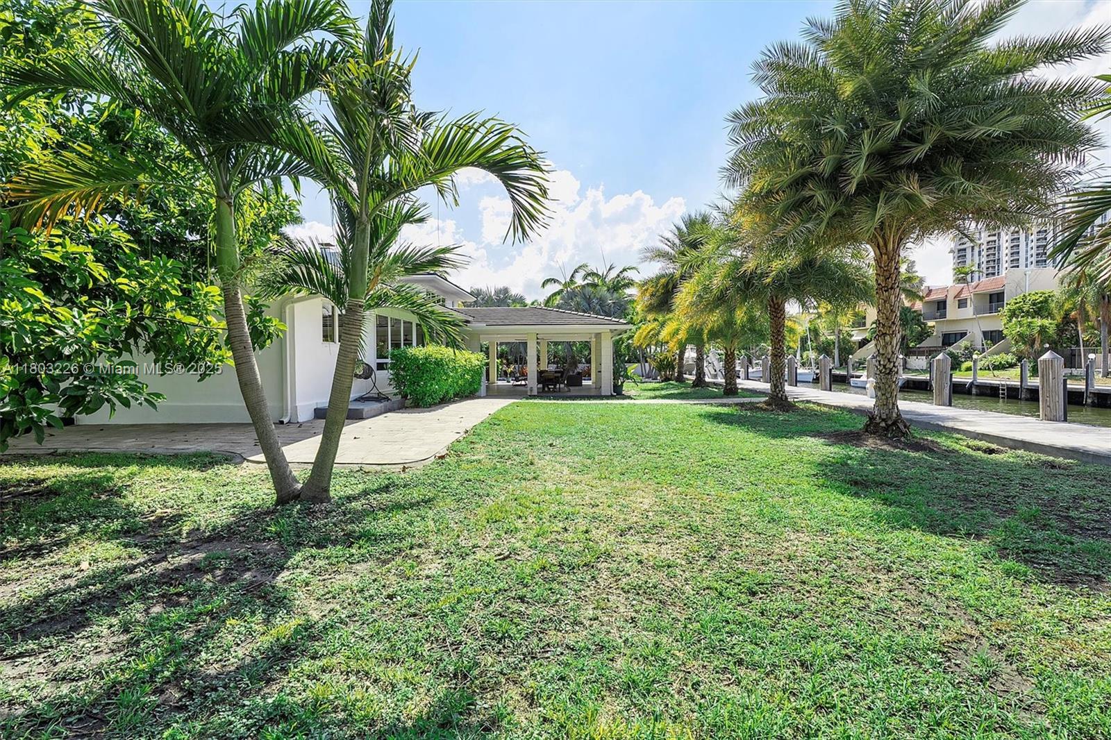 RIVER BAY PARK ADDN - Residential Lease