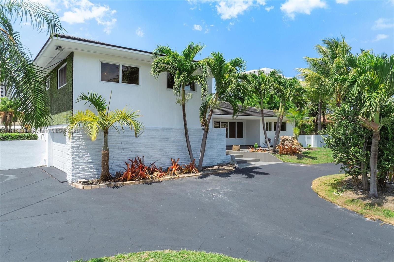 RIVER BAY PARK ADDN - Residential Lease