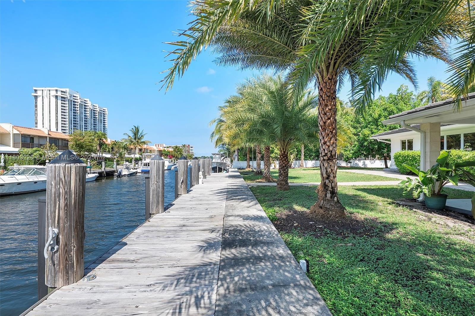 RIVER BAY PARK ADDN - Residential Lease