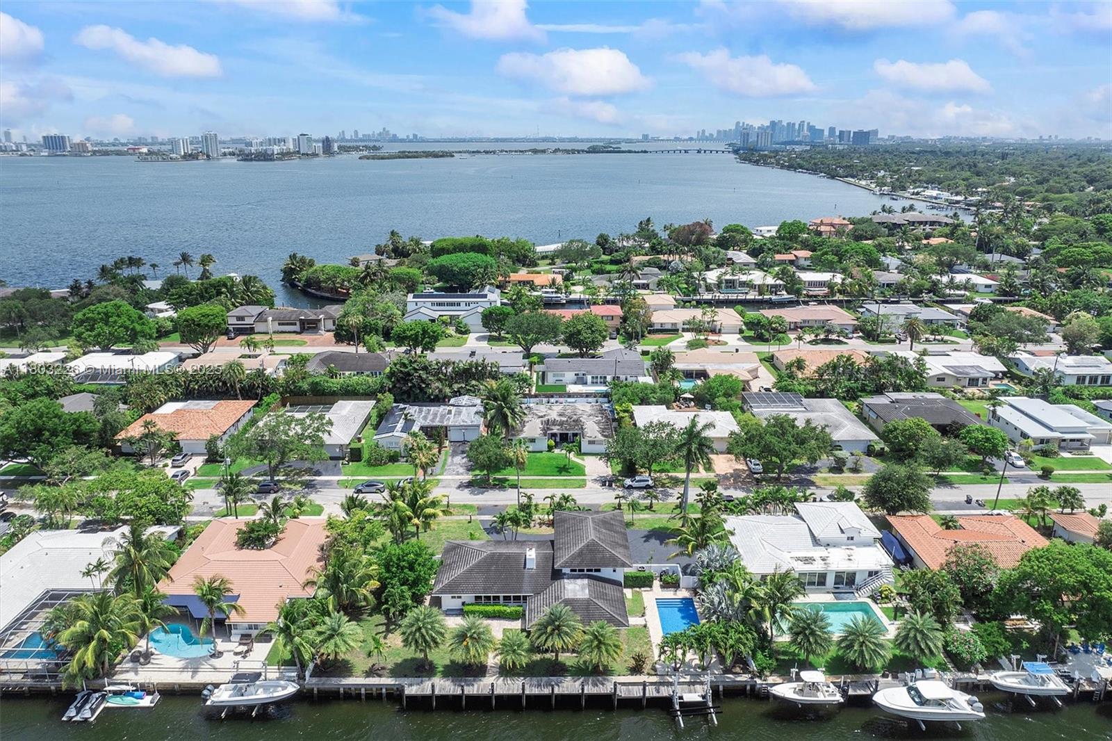 RIVER BAY PARK ADDN - Residential Lease