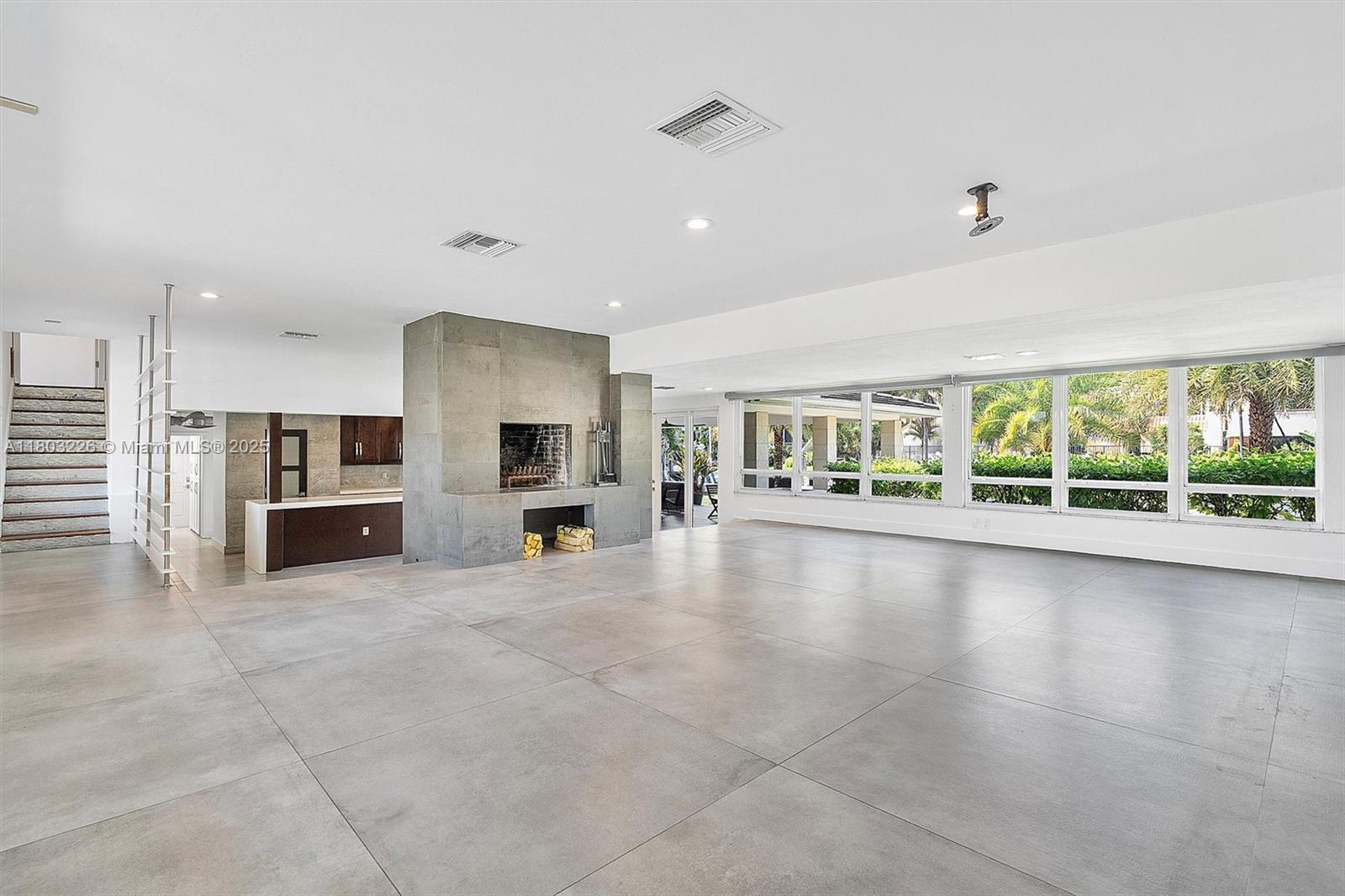 RIVER BAY PARK ADDN - Residential Lease