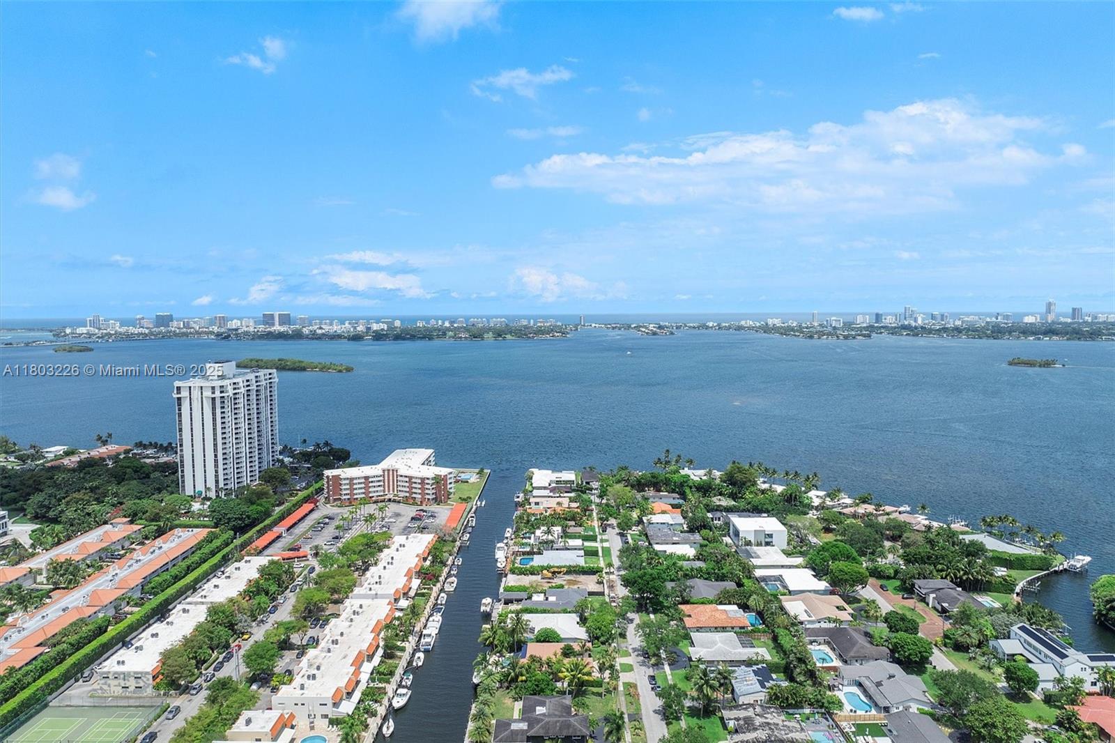 RIVER BAY PARK ADDN - Residential Lease