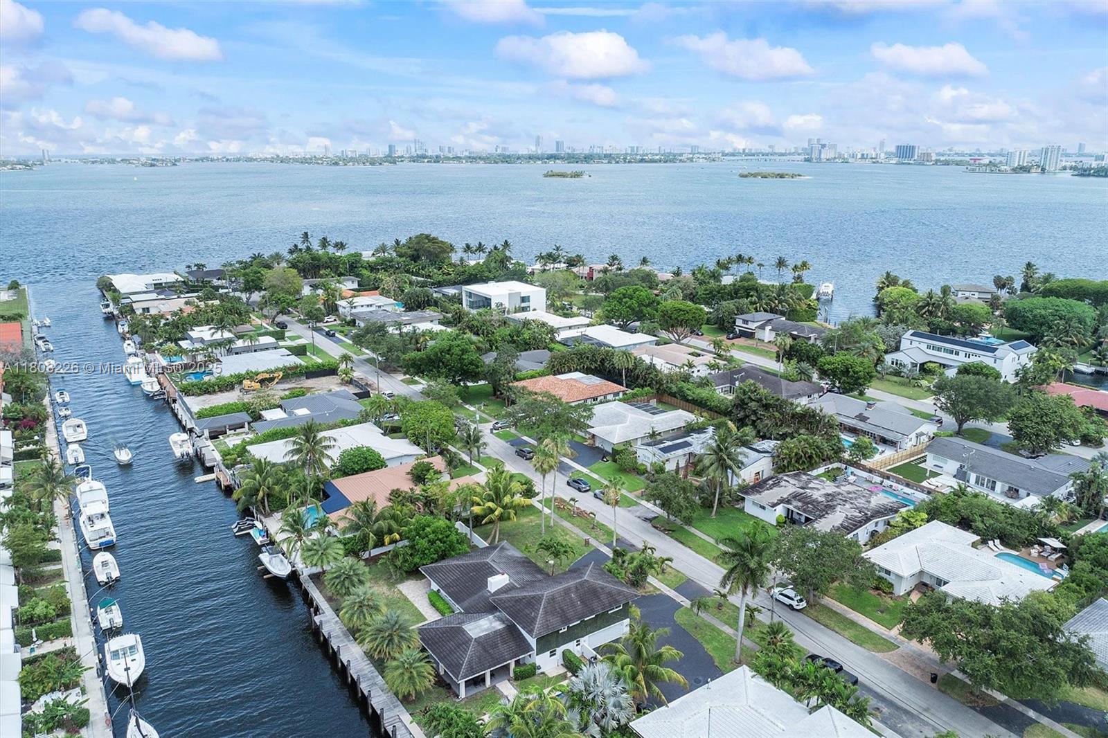RIVER BAY PARK ADDN - Residential Lease
