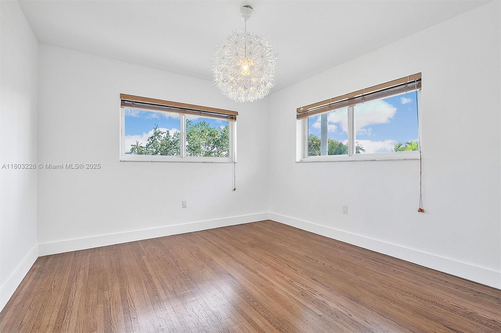 RIVER BAY PARK ADDN - Residential Lease