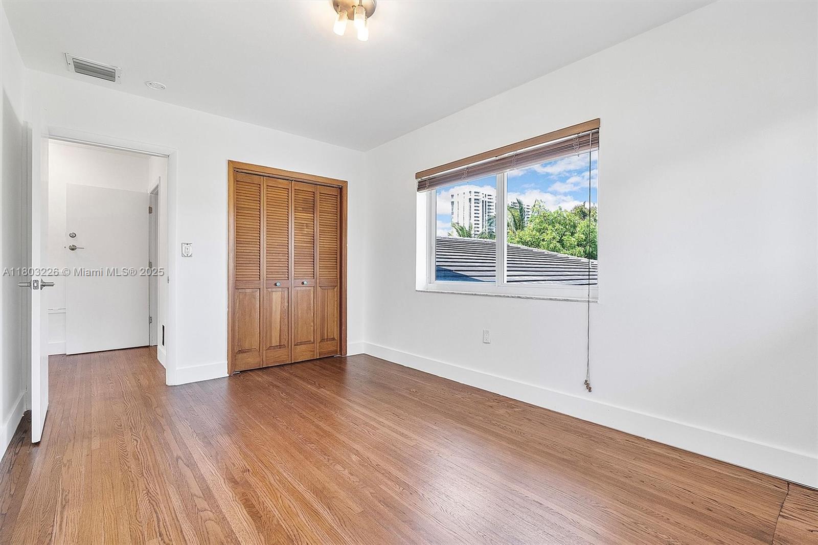 RIVER BAY PARK ADDN - Residential Lease