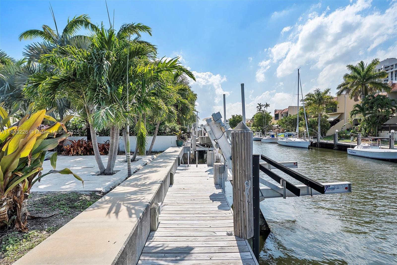 RIVER BAY PARK ADDN - Residential Lease