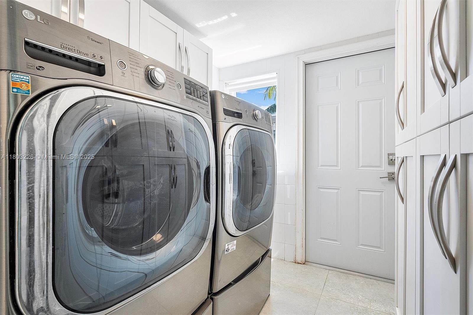 RIVER BAY PARK ADDN - Residential Lease