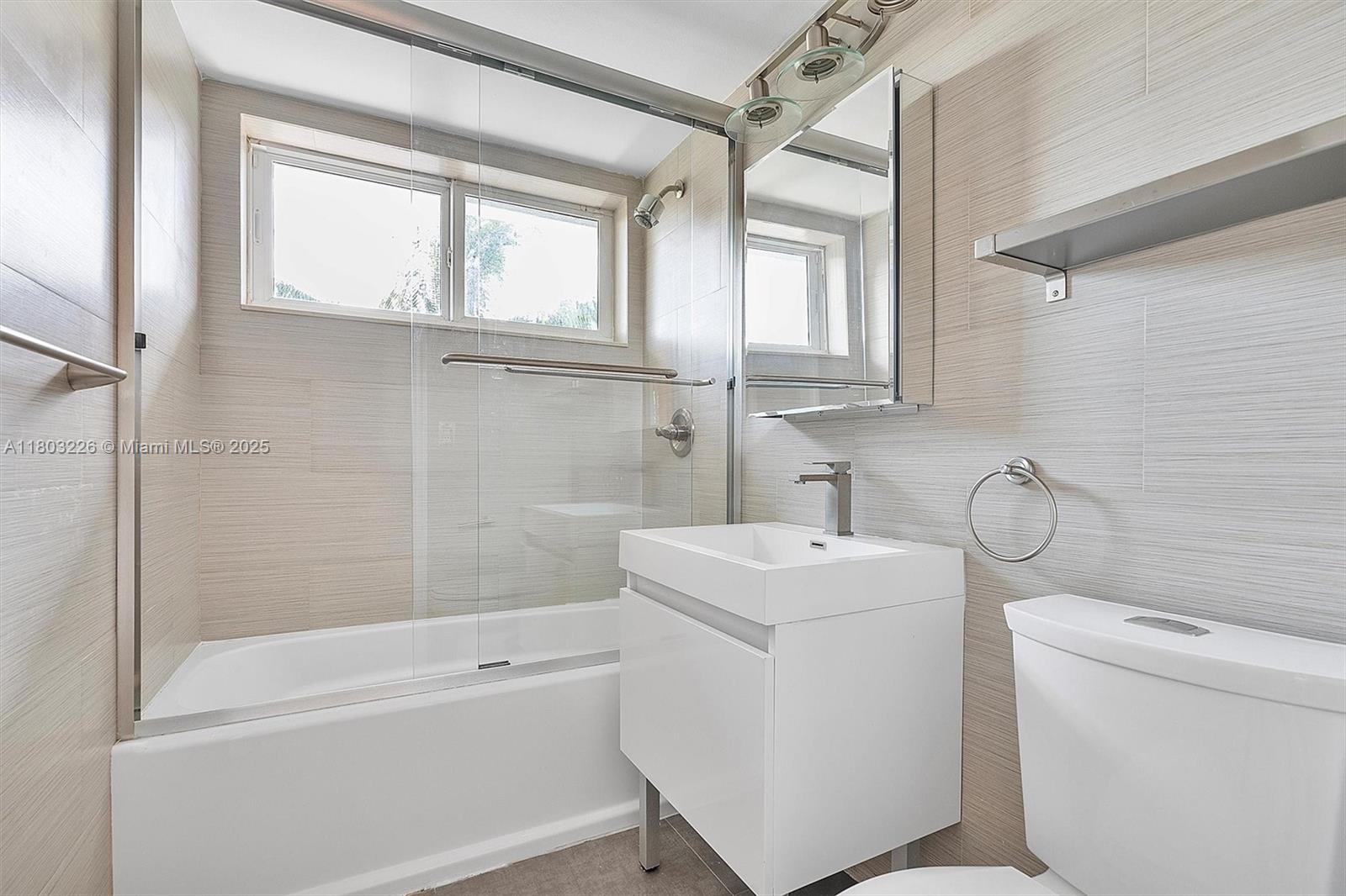 RIVER BAY PARK ADDN - Residential Lease