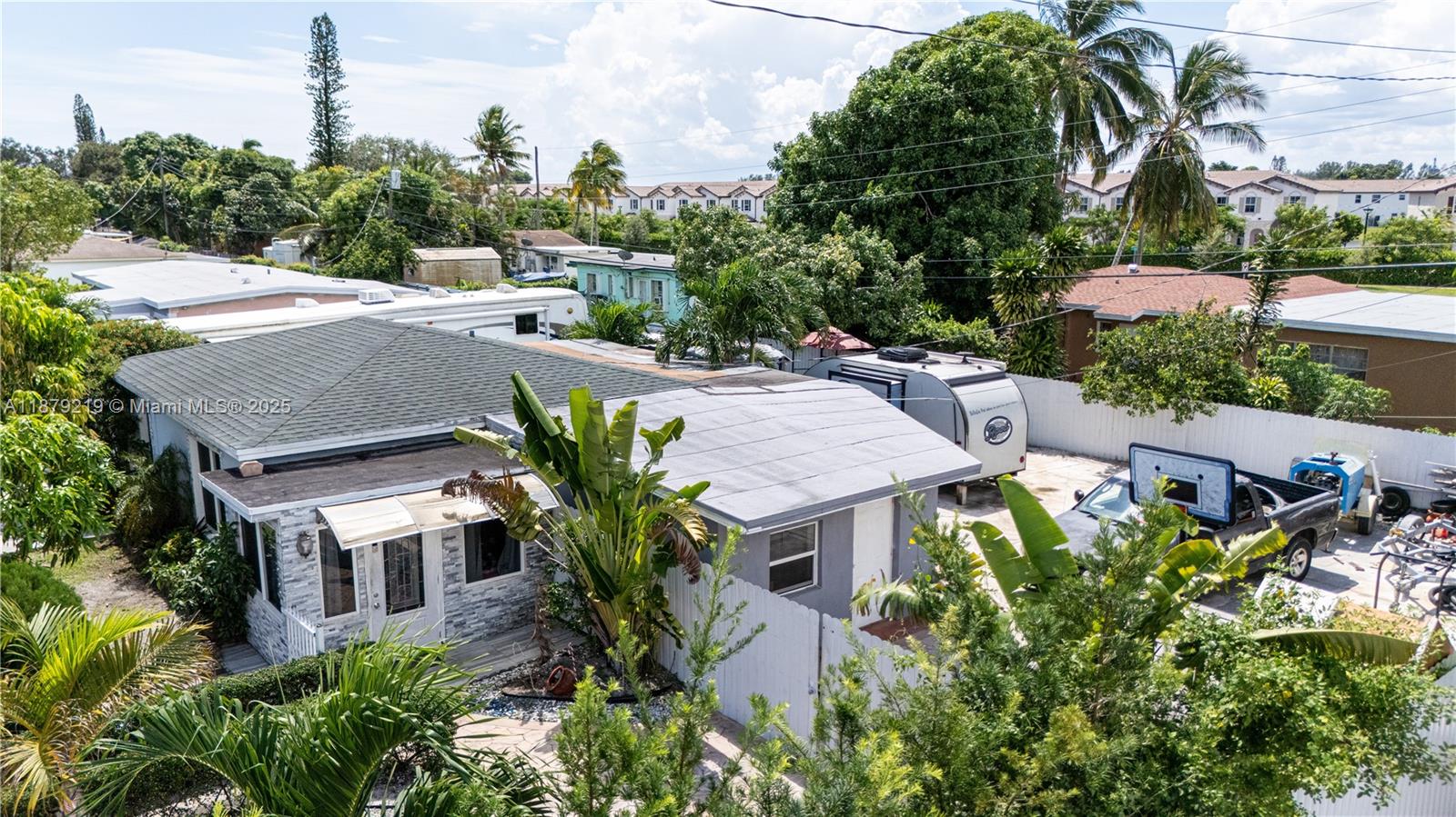 GOLF ESTATES - Residential