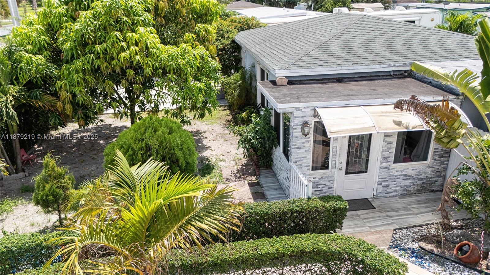 GOLF ESTATES - Residential