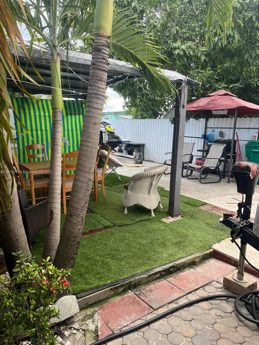 GOLF ESTATES - Residential