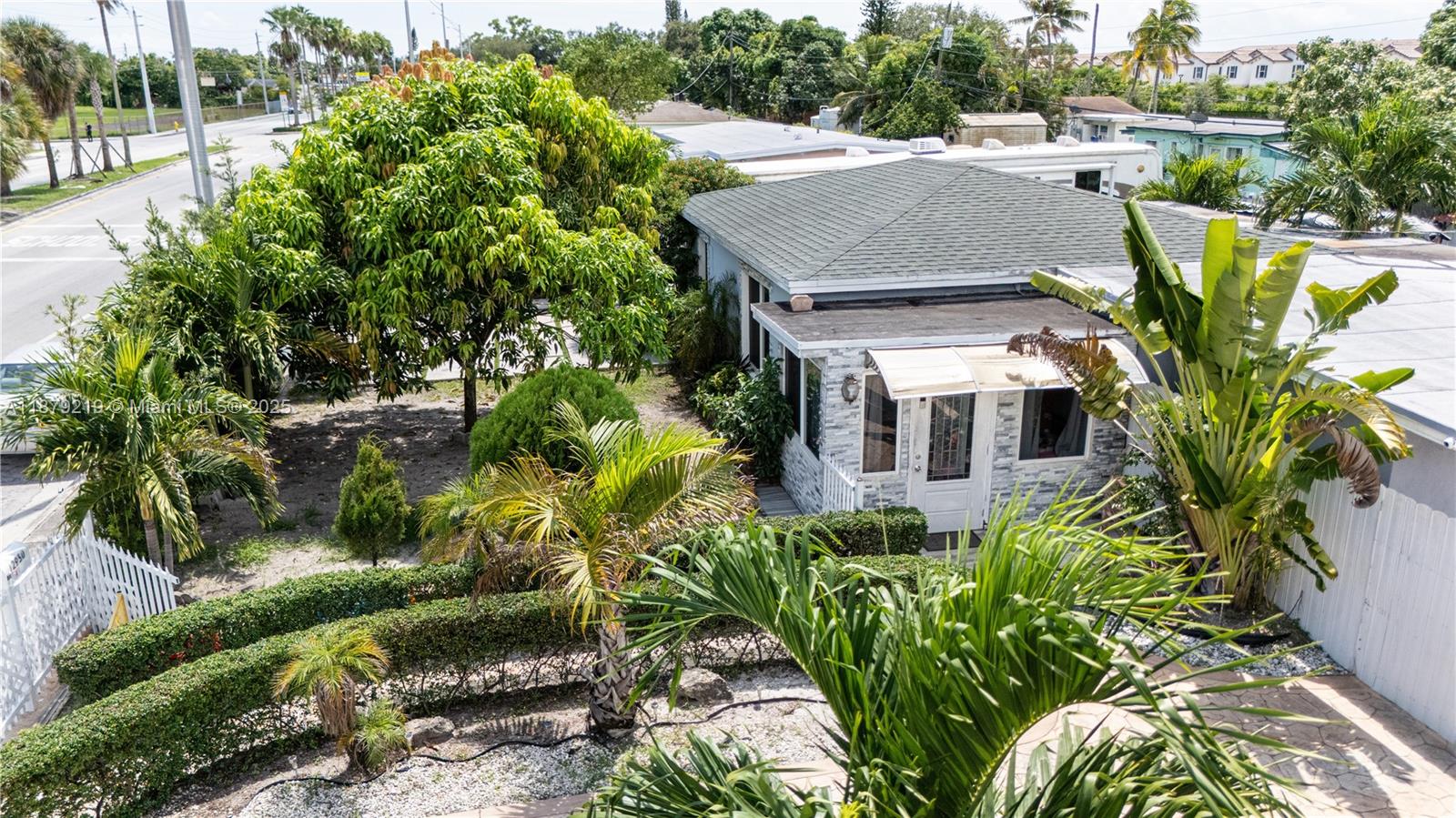 GOLF ESTATES - Residential