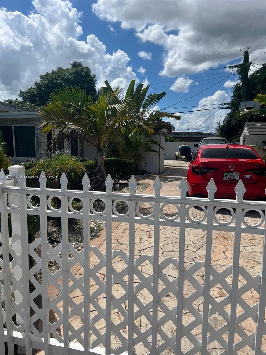 GOLF ESTATES - Residential