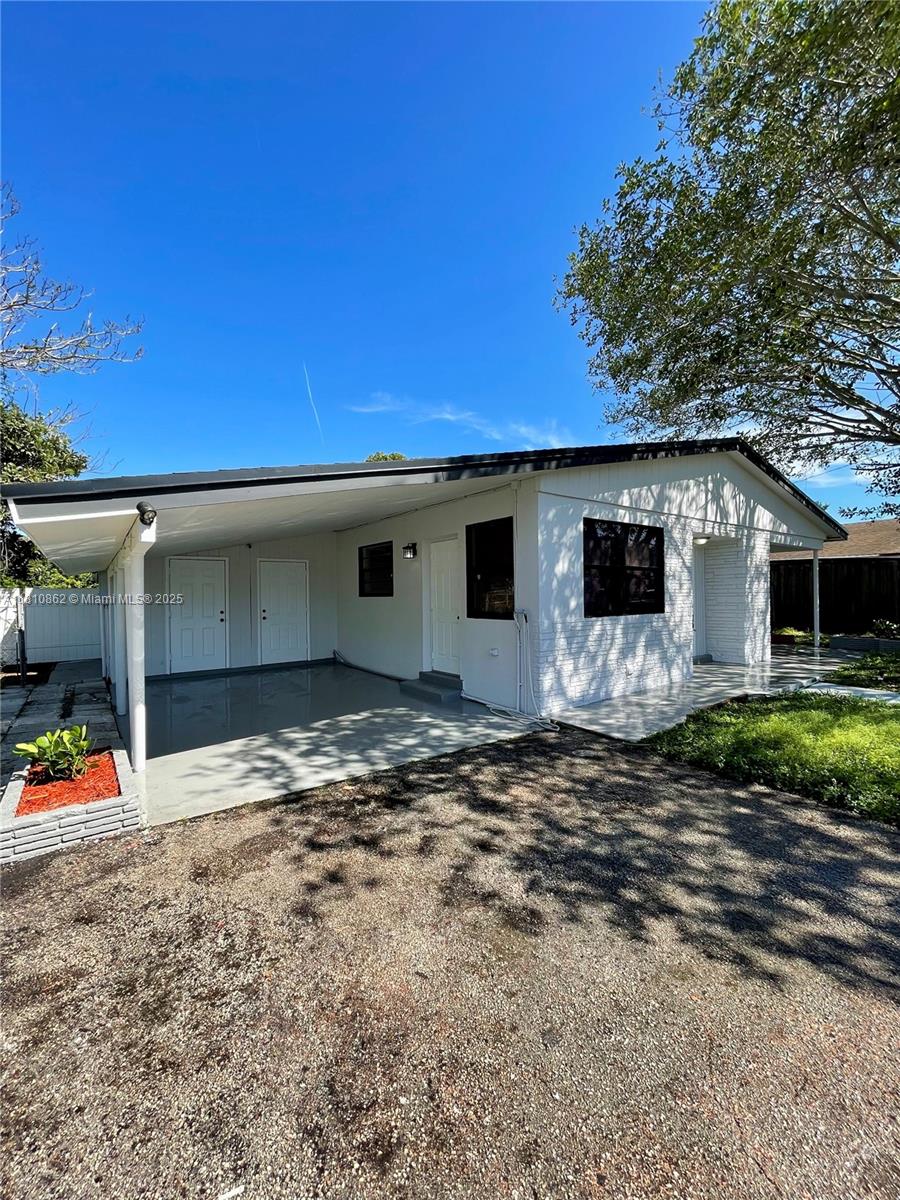 Property for Sale at 310 Nw 33rd Ter, Lauderhill, Miami-Dade County, Florida - Bedrooms: 5 
Bathrooms: 2  - $465,000