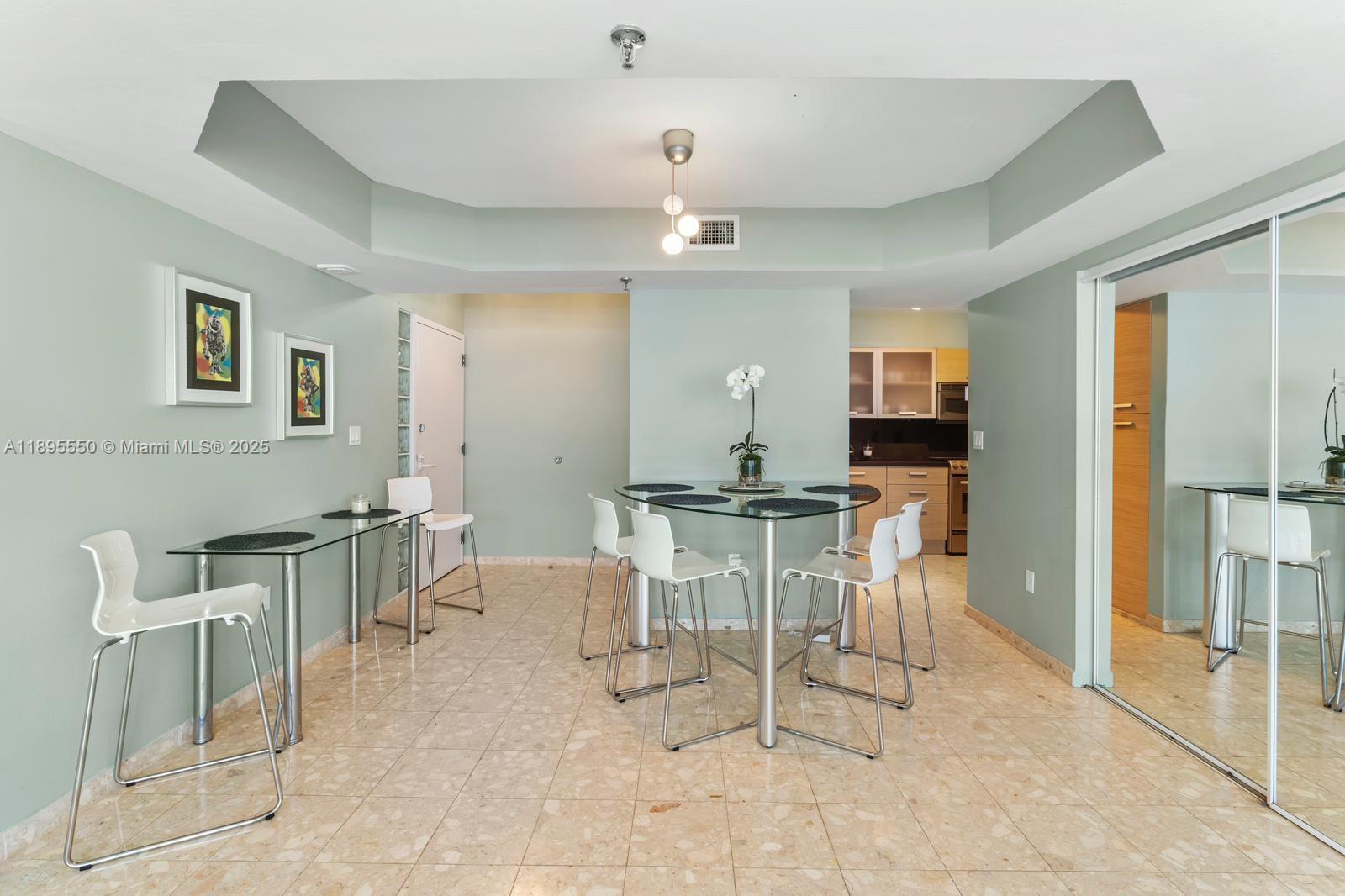 MARBELLA CONDO - Residential