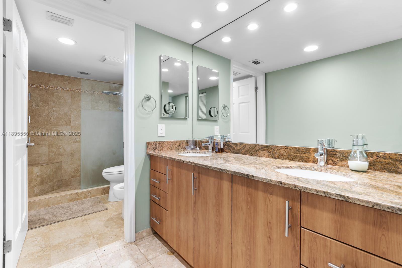 MARBELLA CONDO - Residential