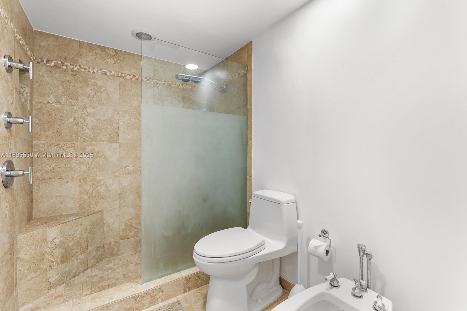 MARBELLA CONDO - Residential