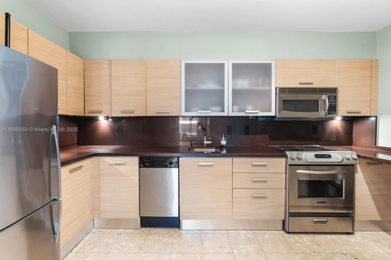 MARBELLA CONDO - Residential