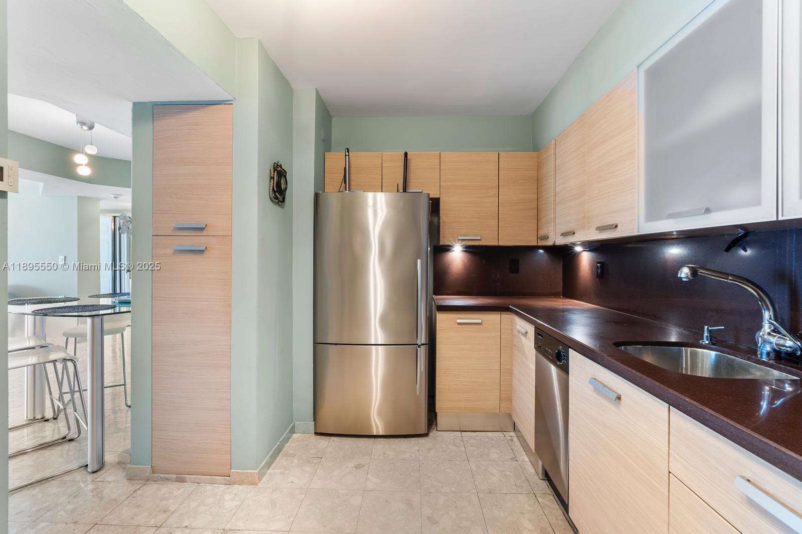 MARBELLA CONDO - Residential