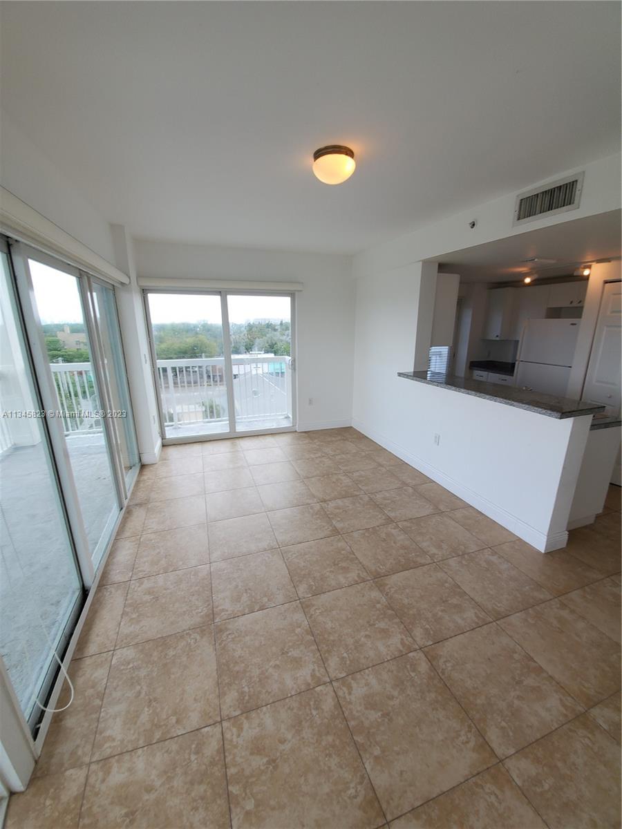 VILLAGGIO IN THE GROVE TO - Residential Lease