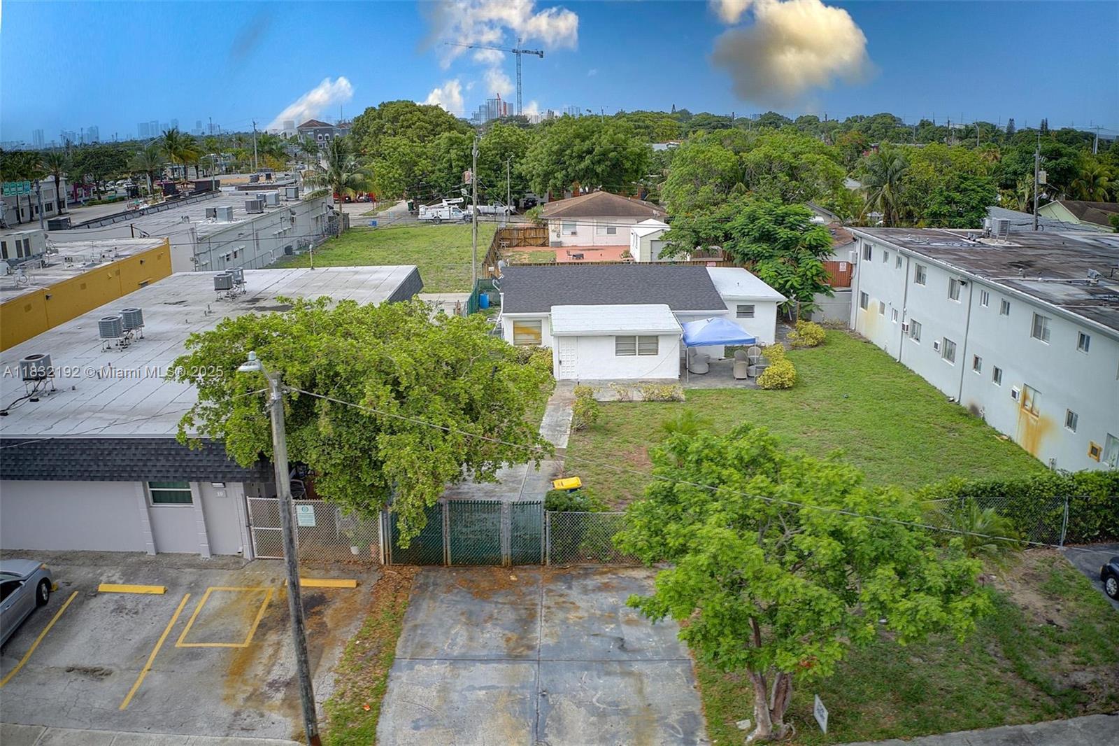 25 SW 14th St 0