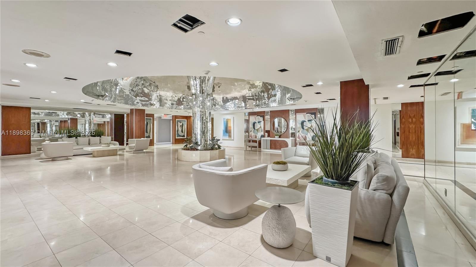 MIRASOL OCEAN TOWERS COND - Residential