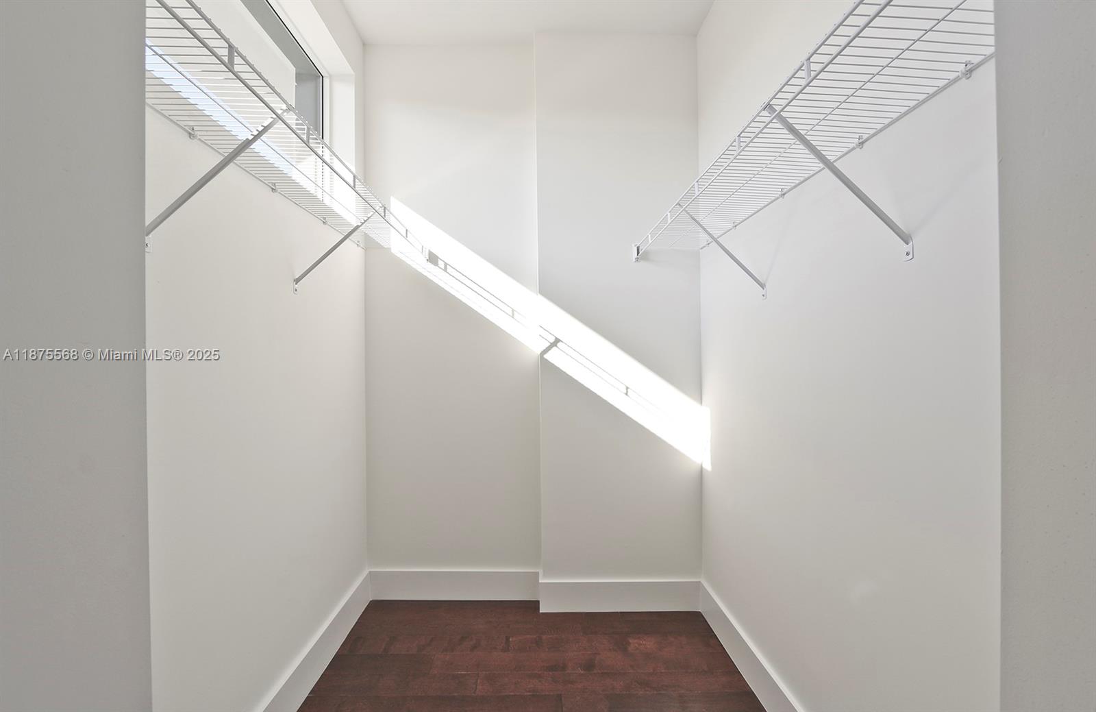 DORAL COMMONS RESIDENTIAL - Residential Lease