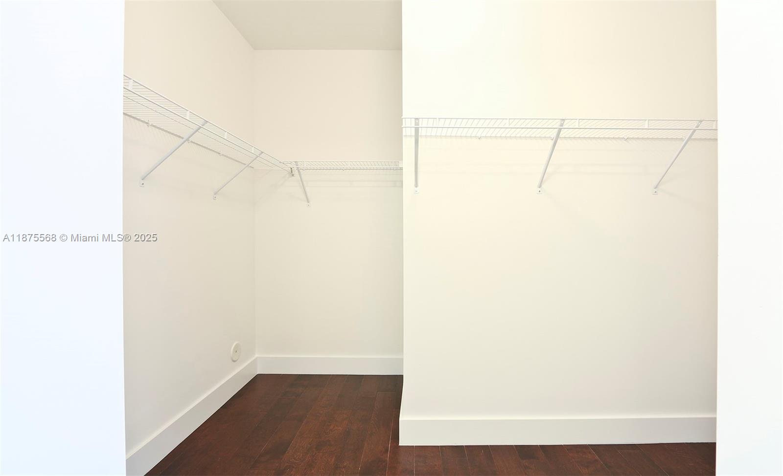 DORAL COMMONS RESIDENTIAL - Residential Lease