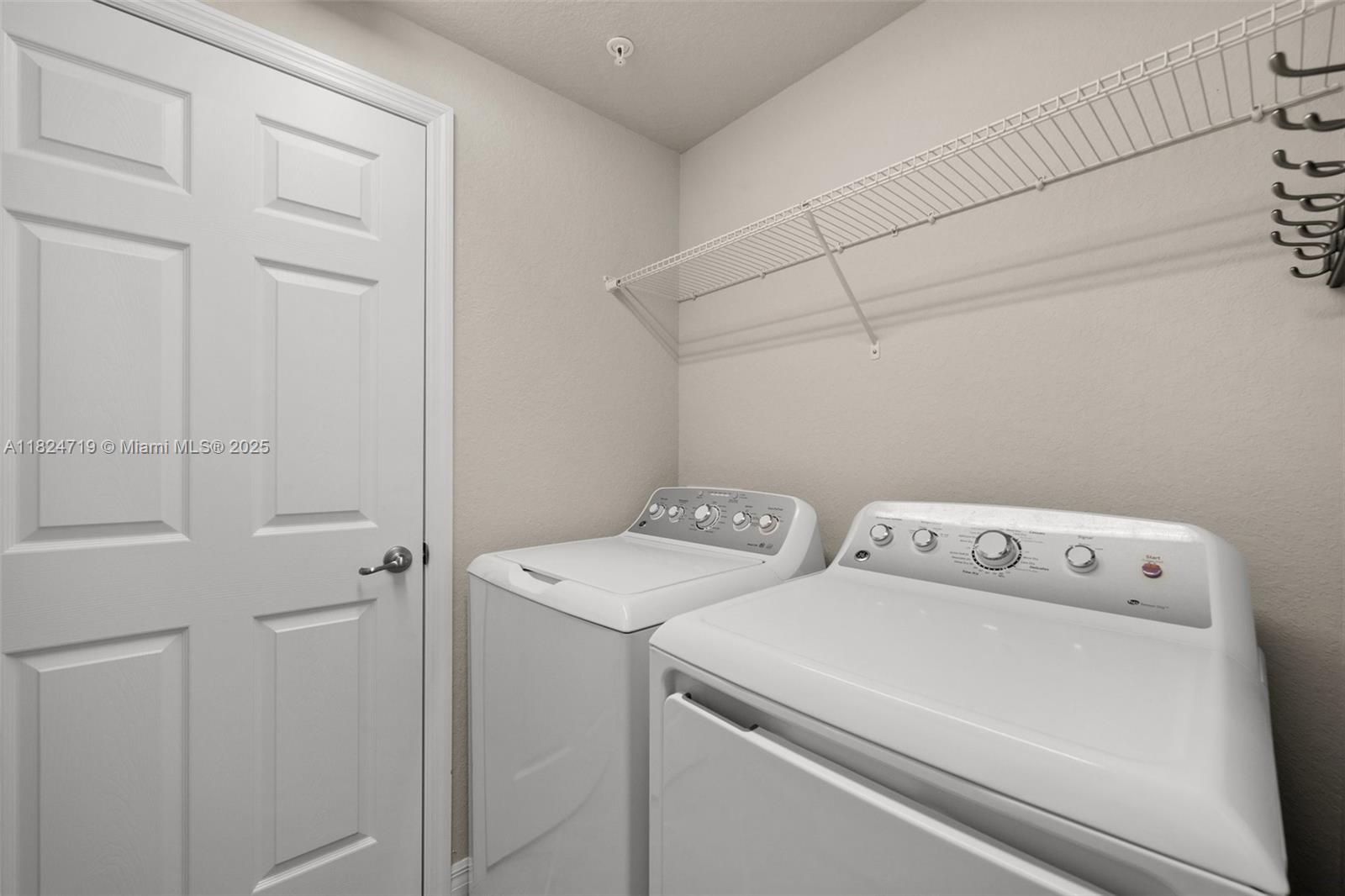 BONITA NATIONAL GOLF AND C - Residential