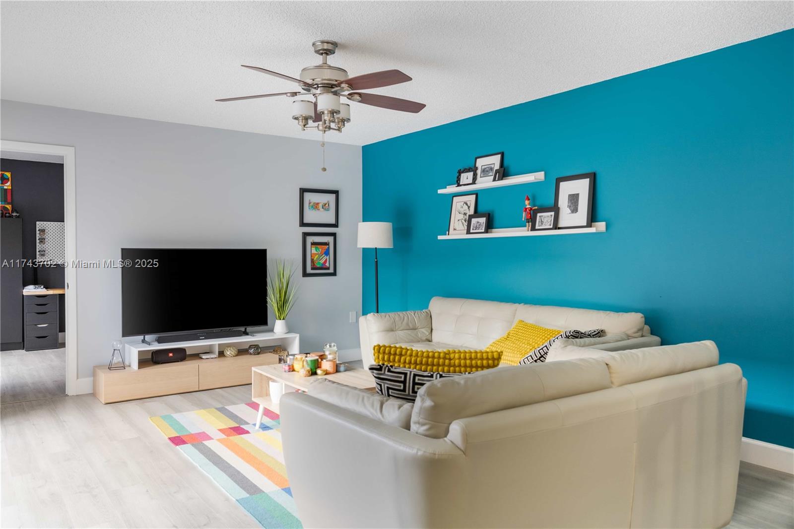 PINE ISLAND RIDGE SECTION - Residential
