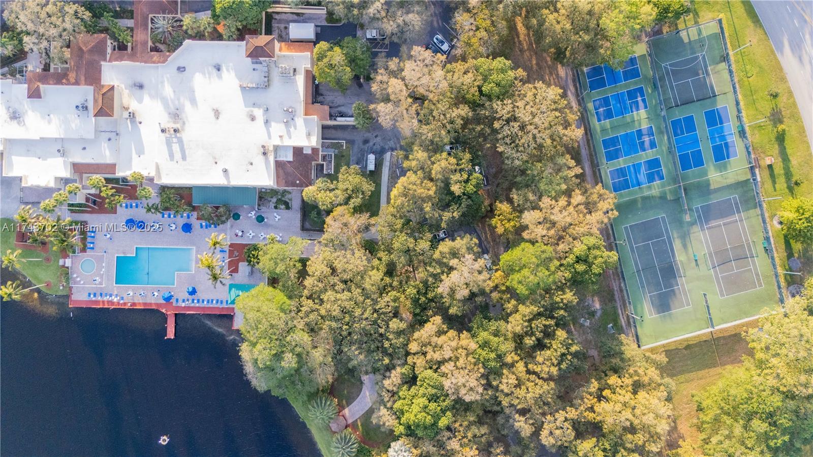 PINE ISLAND RIDGE SECTION - Residential