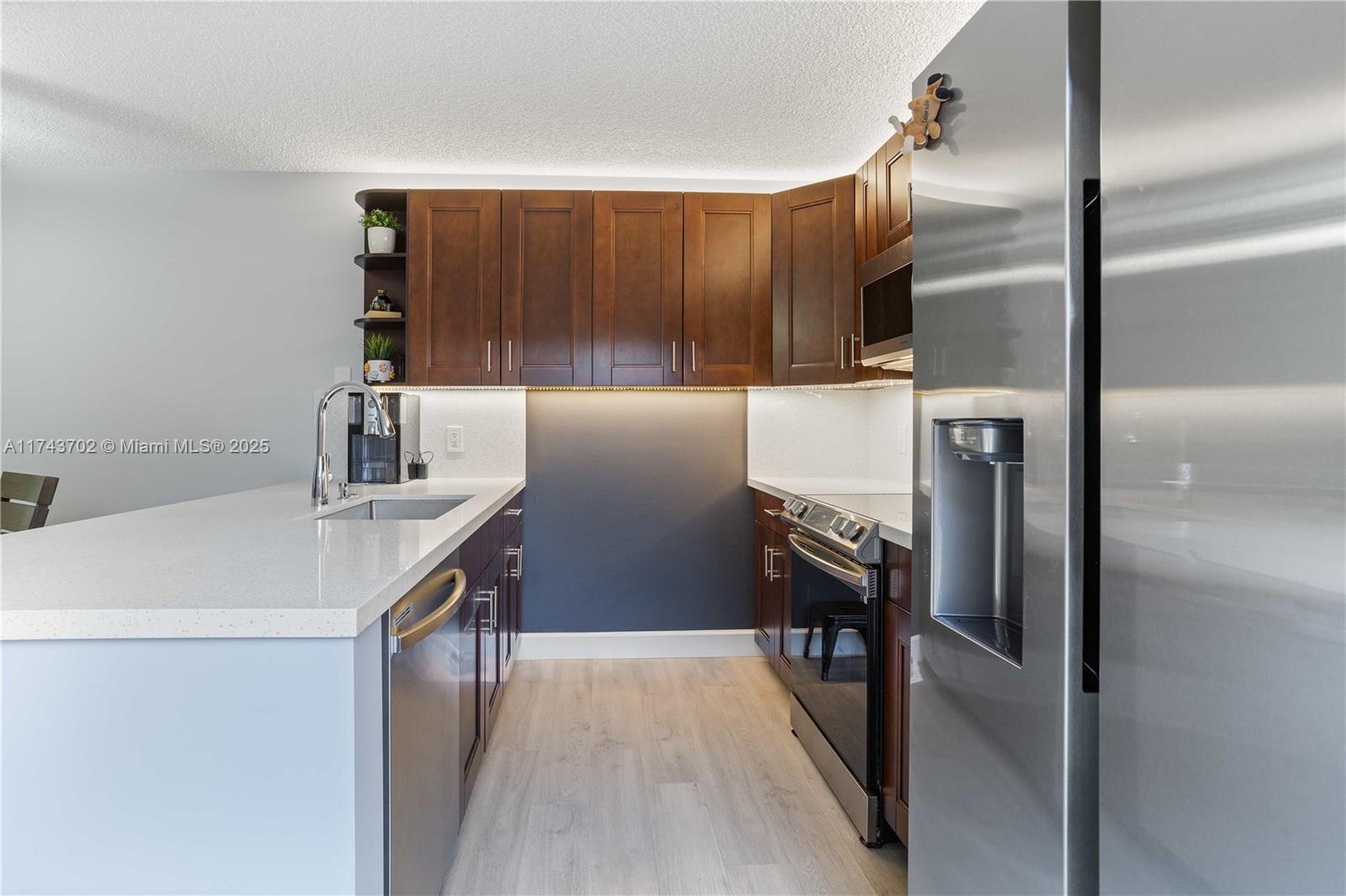 PINE ISLAND RIDGE SECTION - Residential