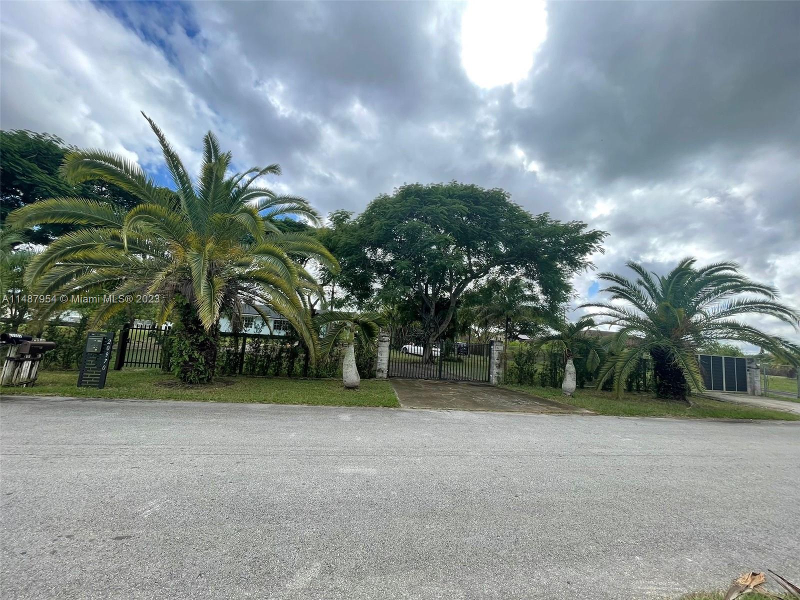 Property for Sale at 20970 Sw 236th St, Homestead, Miami-Dade County, Florida - Bedrooms: 3 
Bathrooms: 2  - $700,000