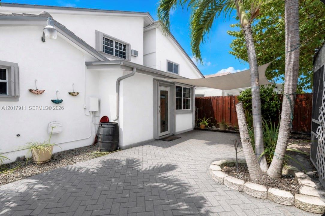 7811 SW 9th Ter